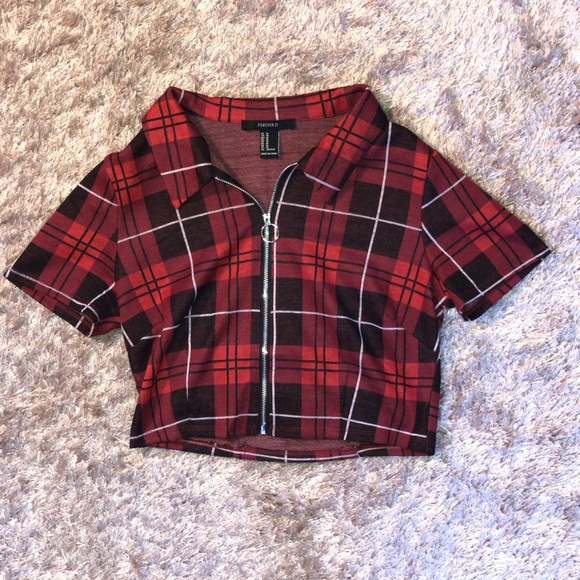 Forever 21 Tops - Forever 21 red and black plaid crop top
